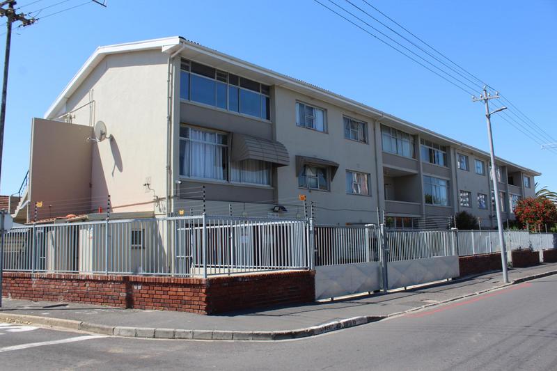 2 Bedroom Property for Sale in Fairfield Estate Western Cape